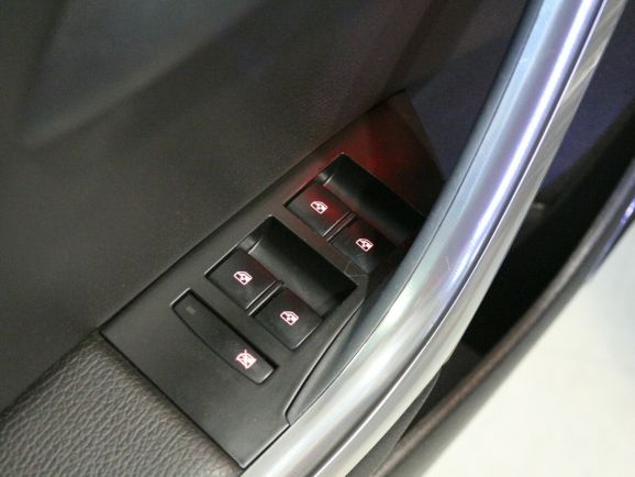 Opel Astra Enjoy, 1.6 л, АТ, 2011 фото 1