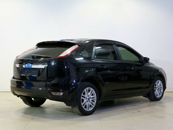 Ford Focus Ghia, 1.8 л, МТ, 2010 фото 5