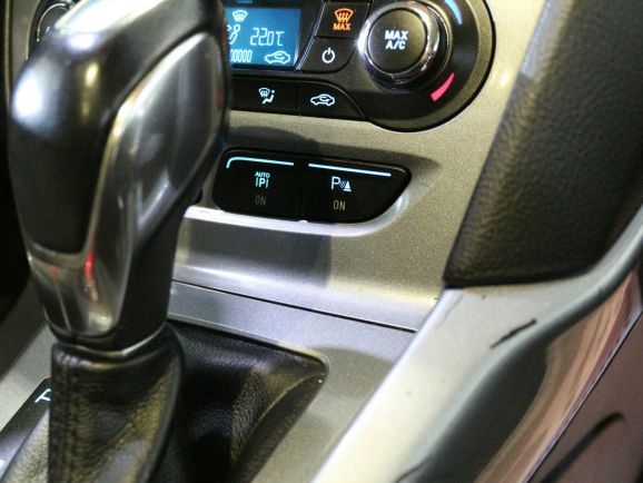 Ford Focus Titanium, 2.0 л, Робот, 2014 фото 13