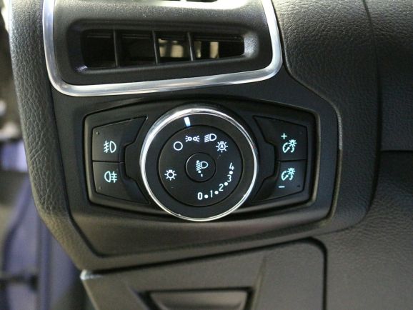 Ford Focus Titanium, 2.0 л, Робот, 2014 фото 1