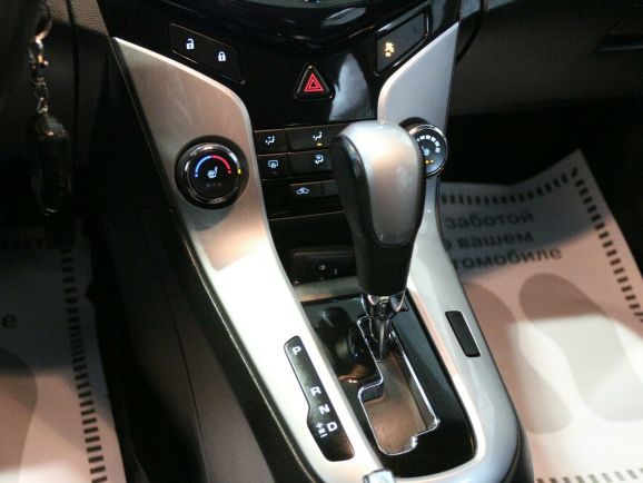 Chevrolet Cruze, 1.8 л, АТ, 2014 фото 2