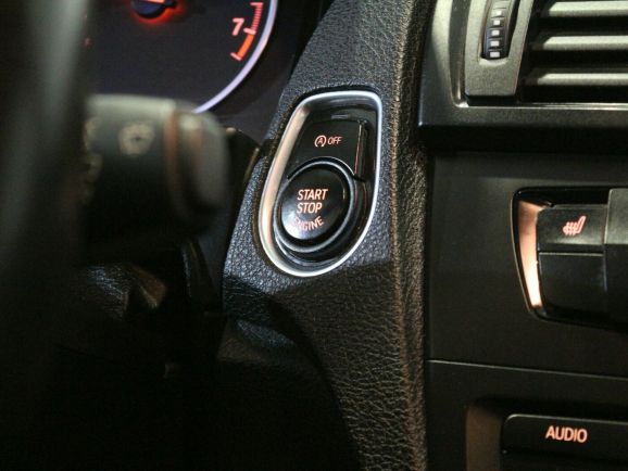 BMW 1 серии 116i, 1.6 л, АТ, 2012 фото 1