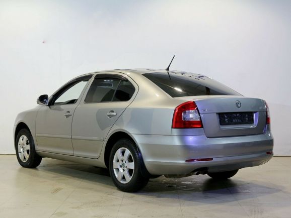 Skoda Octavia Elegance, 1.4 л, Робот, 2012 фото 6