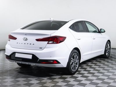 Hyundai Elantra, 2.0 л, АКПП, 2019 фото 4