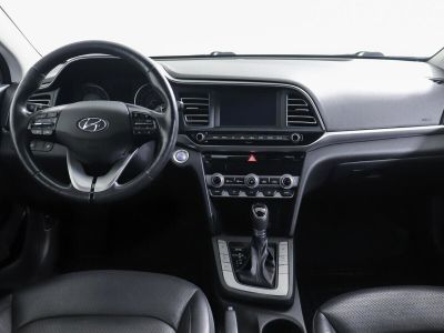 Hyundai Elantra, 2.0 л, АКПП, 2019 фото 7