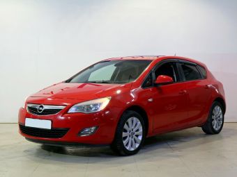 Opel Astra Cosmo, 1.4 л, АКПП, 2011 фото 3