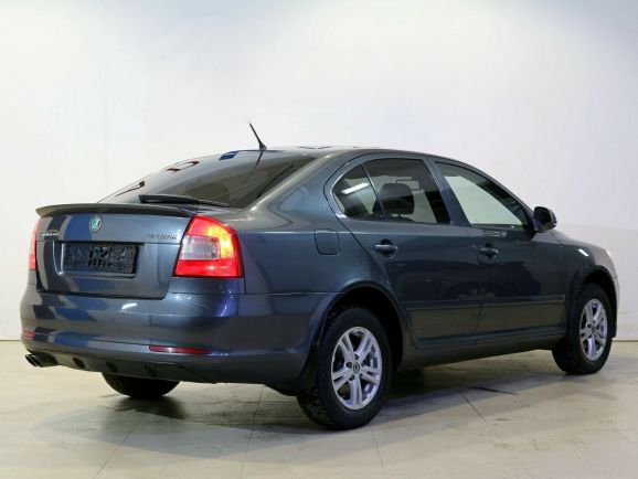 Skoda Octavia Elegance, 1.4 л, Робот, 2011 фото 5