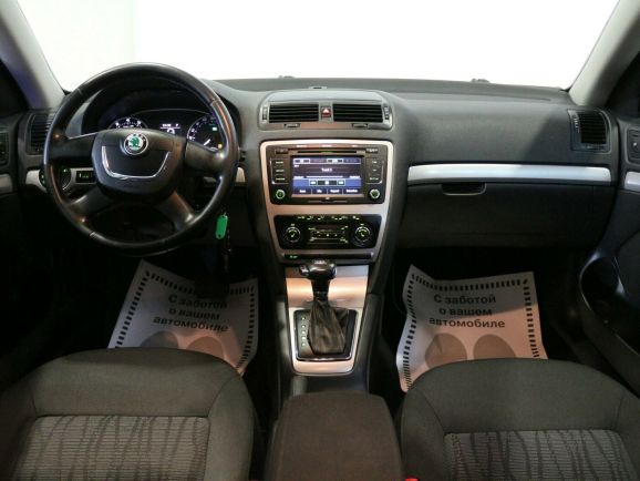 Skoda Octavia Elegance, 1.4 л, Робот, 2011 фото 9