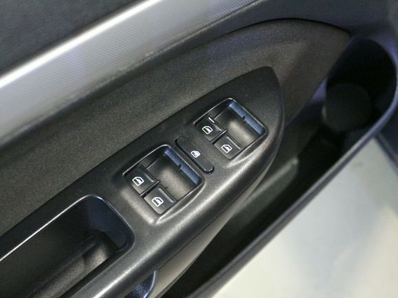 Skoda Octavia Elegance, 1.4 л, Робот, 2011 фото 2