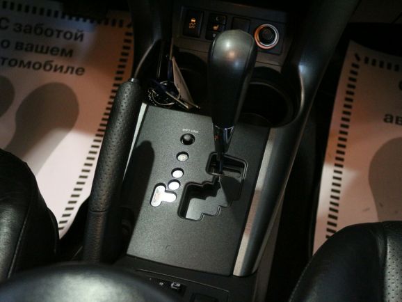 Toyota RAV4, 2.0 л, Вариатор, 2011 фото 13