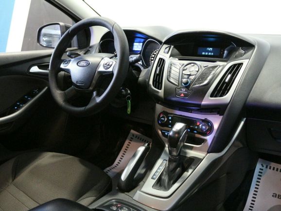Ford Focus Trend +ESP, 2.0 л, Робот, 2013 фото 7