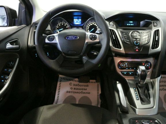 Ford Focus Trend +ESP, 2.0 л, Робот, 2013 фото 8