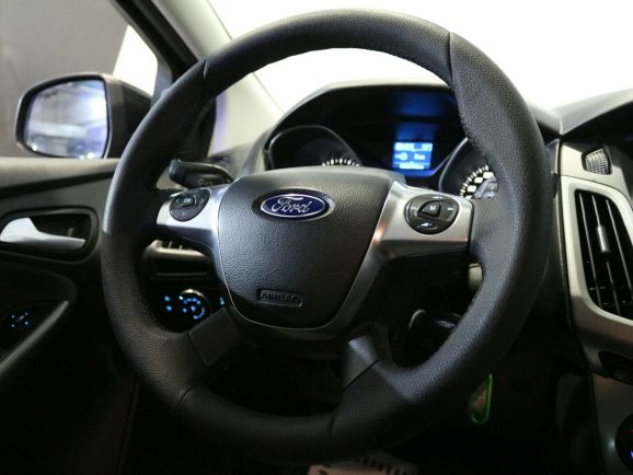 Ford Focus Trend +ESP, 2.0 л, Робот, 2013 фото 9