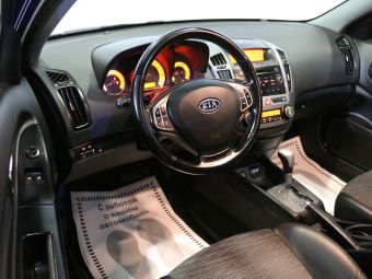 Kia Ceed, 1.6 л, АКПП, 2010 фото 7