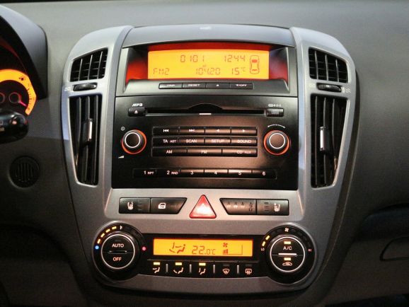 Kia Ceed, 1.6 л, АТ, 2010 фото 10