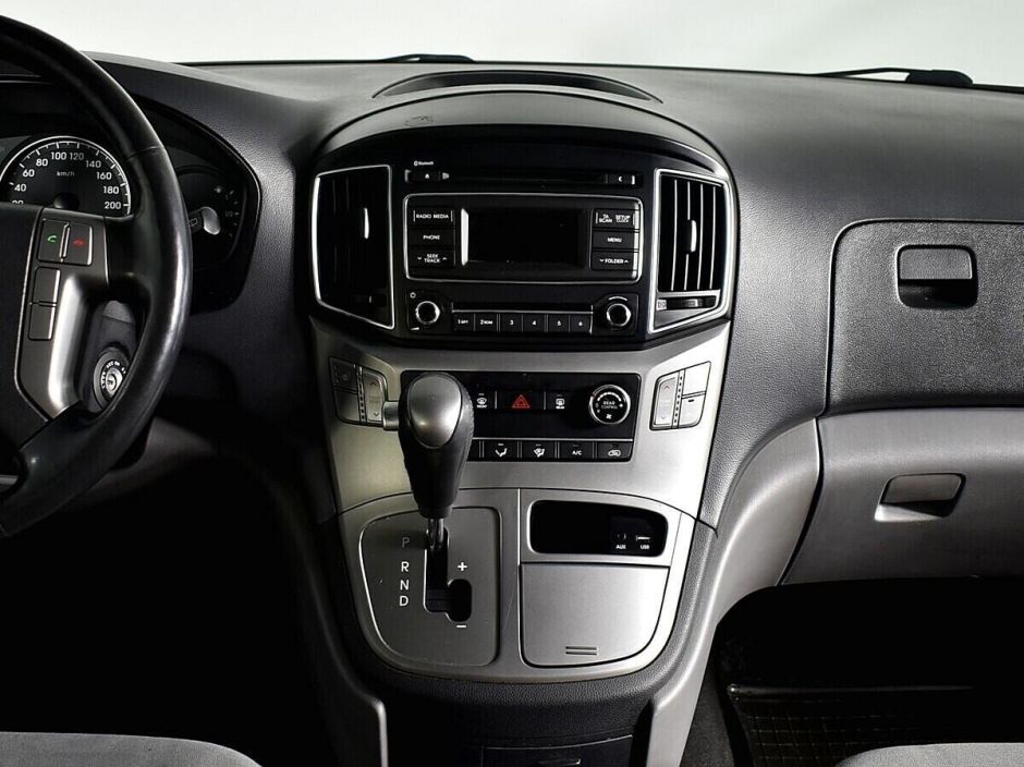 Hyundai H-1, 2.5 л, АТ, 2016 фото 9