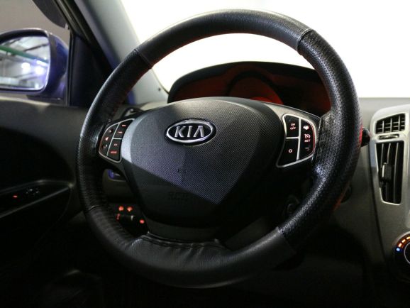 Kia Ceed, 1.6 л, АТ, 2009 фото 1