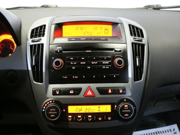 Kia Ceed, 1.6 л, АТ, 2009 фото 8