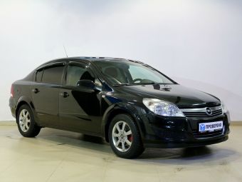 Opel Astra, 1.8 л, МКПП, 2011 фото 5