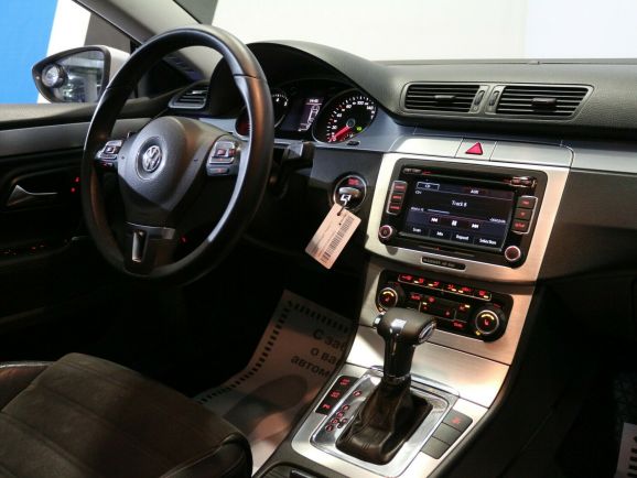 Volkswagen Passat CC, 1.8 л, Робот, 2011 фото 7