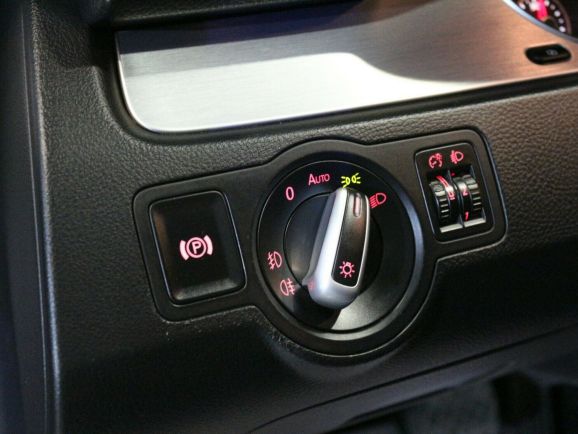 Volkswagen Passat CC, 1.8 л, Робот, 2011 фото 2