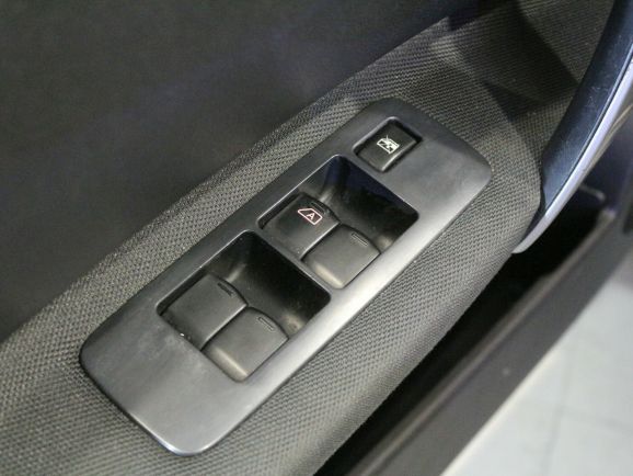 Nissan Qashqai, 2.0 л, Вариатор, 2009 фото 2