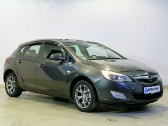 Opel Astra, 1.6 л, АКПП, 2010 фото 5