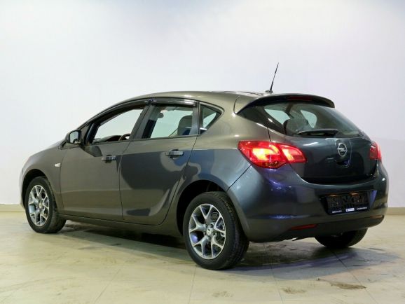 Opel Astra, 1.6 л, АТ, 2010 фото 6