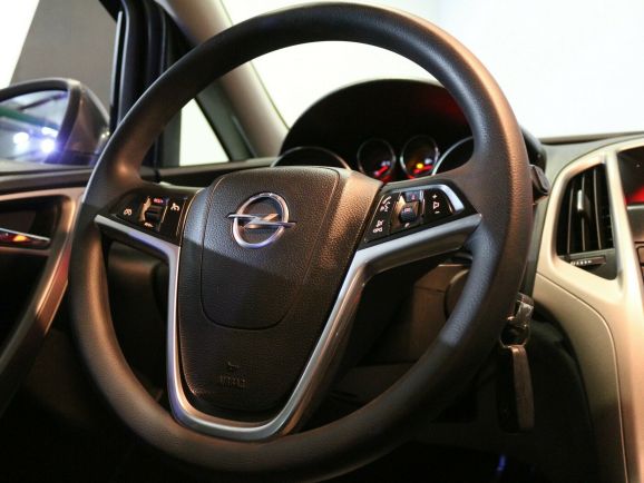 Opel Astra, 1.6 л, АТ, 2010 фото 7