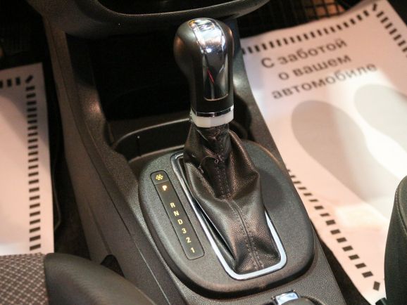 Opel Corsa, 1.4 л, АТ, 2009 фото 2