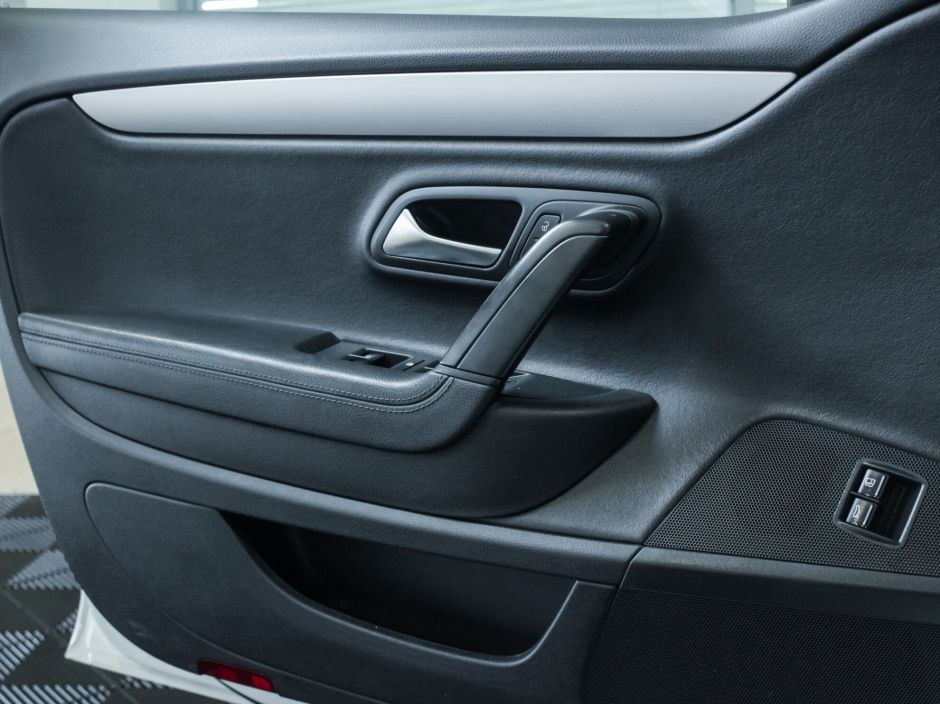 Volkswagen Passat CC, 1.8 л, Робот, 2012 фото 2