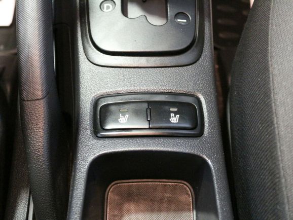 Kia Sportage, 2.0 л, АТ, 2008 фото 2