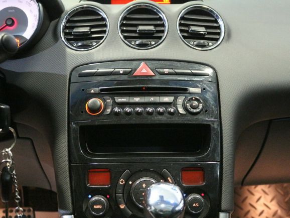 Peugeot 308, 1.6 л, АТ, 2013 фото 8