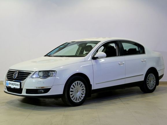 Volkswagen Passat, 1.8 л, Робот, 2010 фото 3