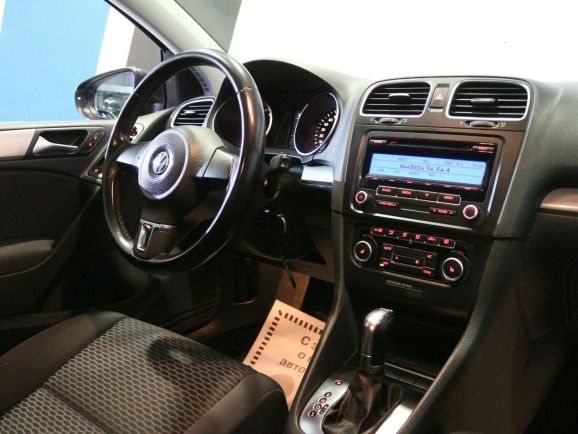 Volkswagen Golf, 1.6 л, Робот, 2011 фото 7