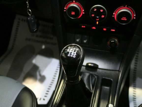 Mazda 3, 2.0 л, МТ, 2008 фото 2