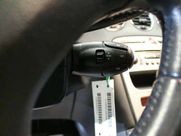 Peugeot 308, 1.6 л, АТ, 2010 фото 2