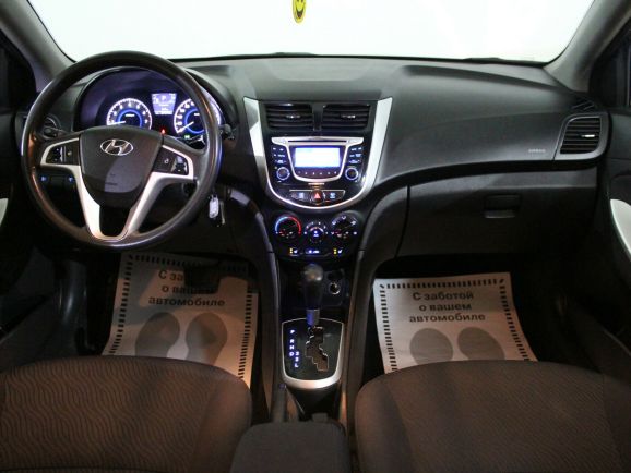 Hyundai Solaris Family, 1.6 л, АТ, 2013 фото 1