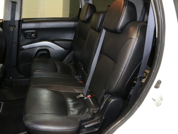 Peugeot 4007 Active, 2.4 л, Вариатор, 2012 фото 2