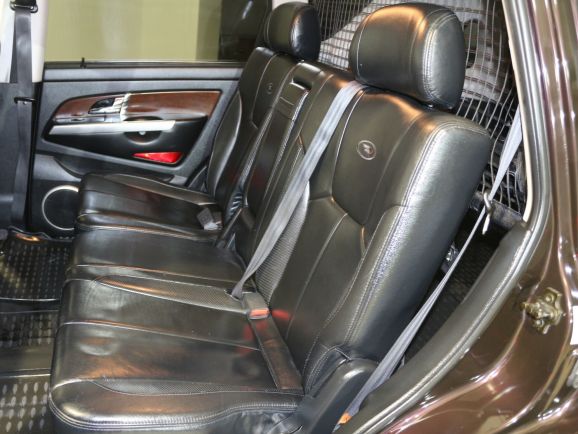 SsangYong Rexton, 2.7 л, АТ, 2011 фото 1