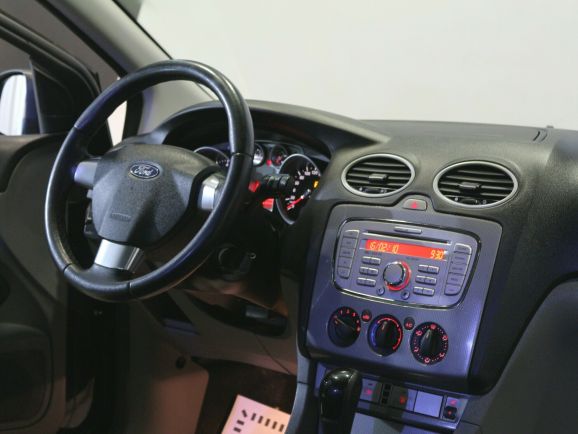 Ford Focus, 2.0 л, АТ, 2010 фото 1