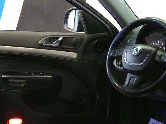 Skoda Octavia, 1.8 л, АТ, 2012 фото 10