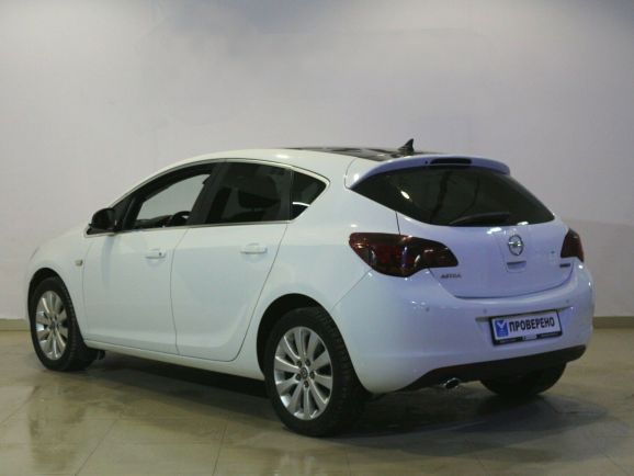 Opel Astra, 1.6 л, АТ, 2011 фото 5