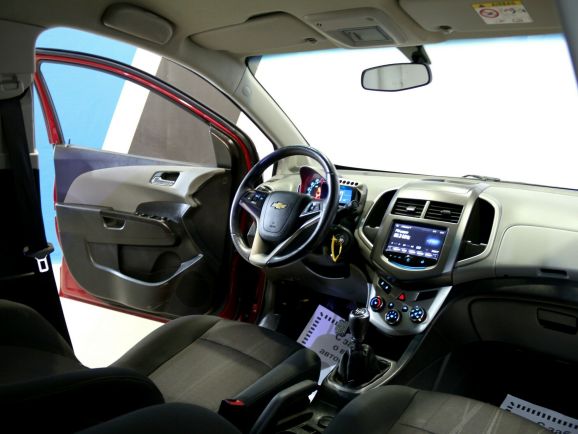 Chevrolet Aveo, 1.6 л, МТ, 2013 фото 9