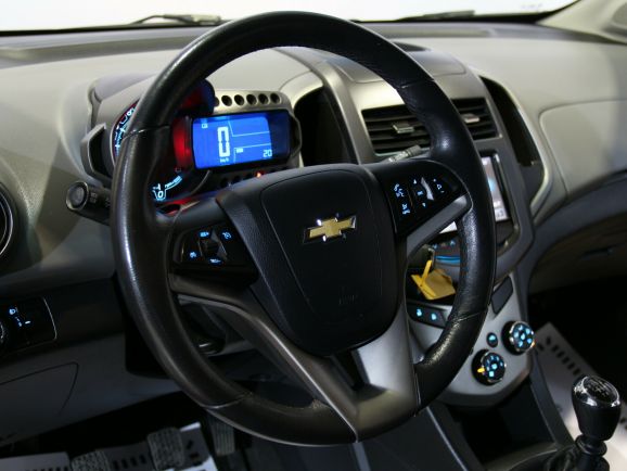 Chevrolet Aveo, 1.6 л, МТ, 2013 фото 1