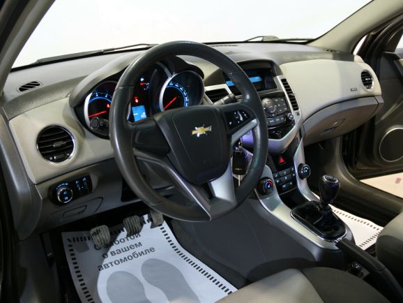 Chevrolet Cruze, 1.6 л, МТ, 2012 фото 2