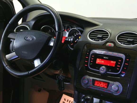 Ford Focus, 2.0 л, АТ, 2010 фото 1