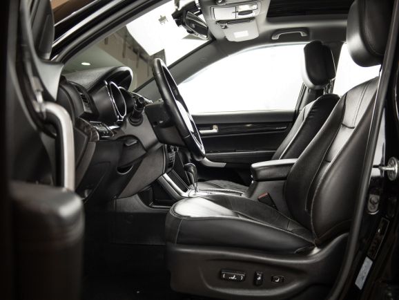 Kia Sorento, АТ, 2011 фото 9