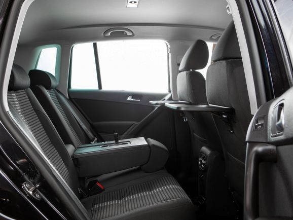 Volkswagen Tiguan, АТ, 2011 фото 9