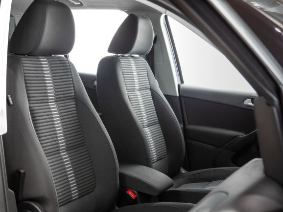 Volkswagen Tiguan, АТ, 2011 фото 13